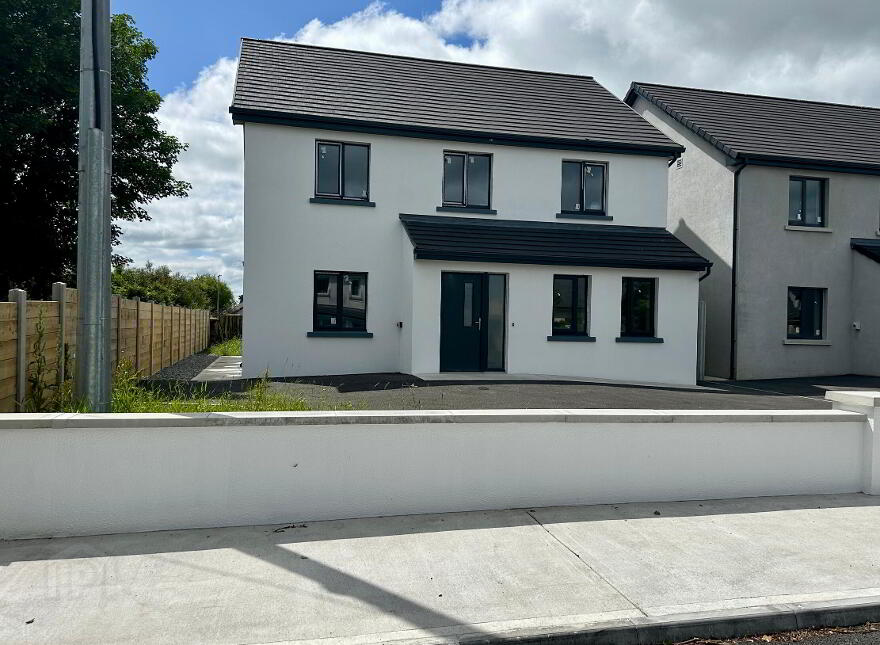 1 The Downs, Keenaghan, Ballymote, F56HD79