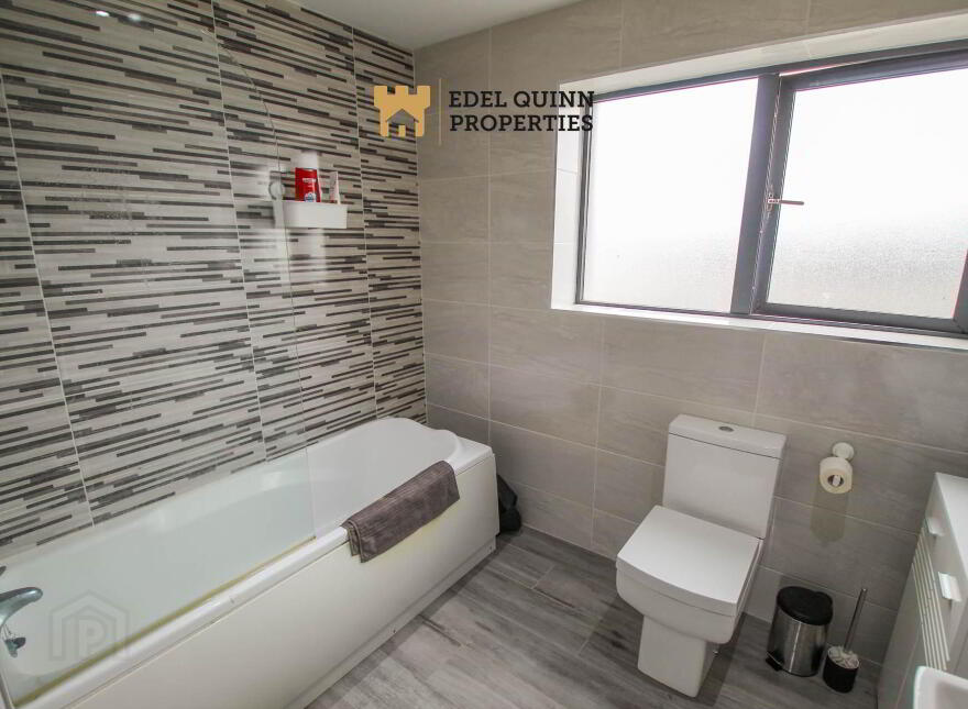 Penthouse, 8 The Courtyard, Bundoran, F94NY8A