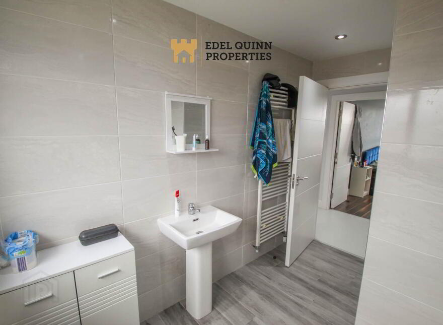 Penthouse, 8 The Courtyard, Bundoran, F94NY8A