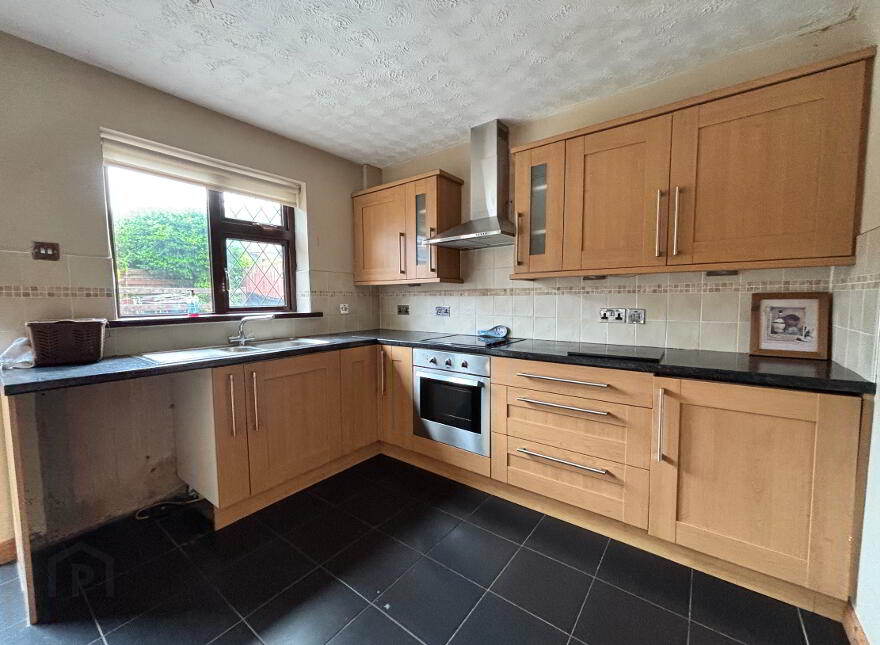 11 Windslow Grove, Carrickfergus, BT38 9BE