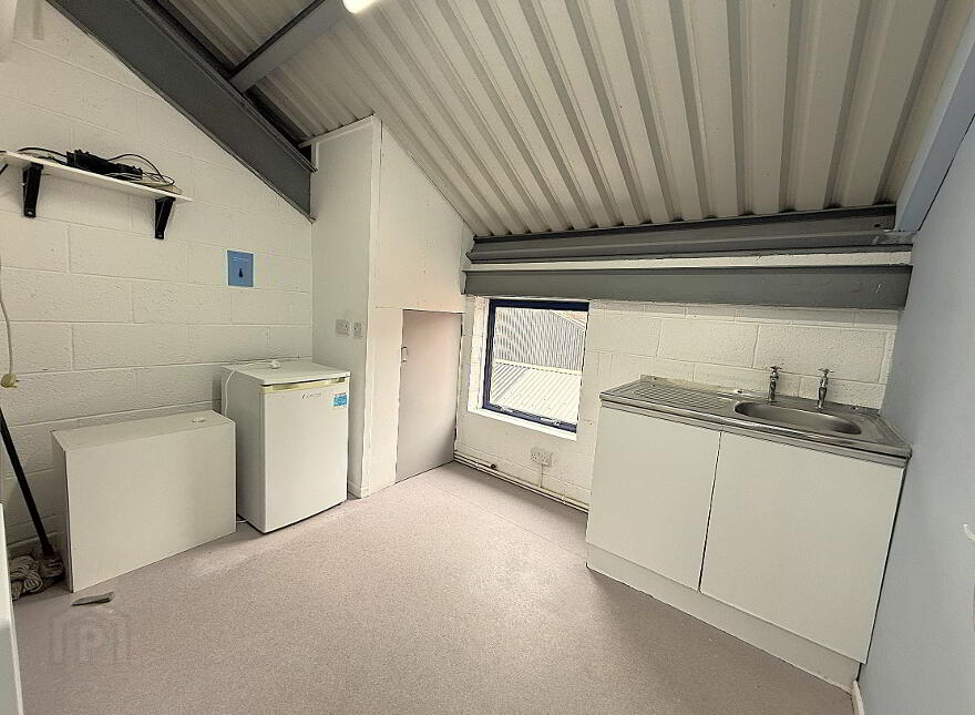 56/54 Bachelors Walk, Lisburn, BT28 1XN
