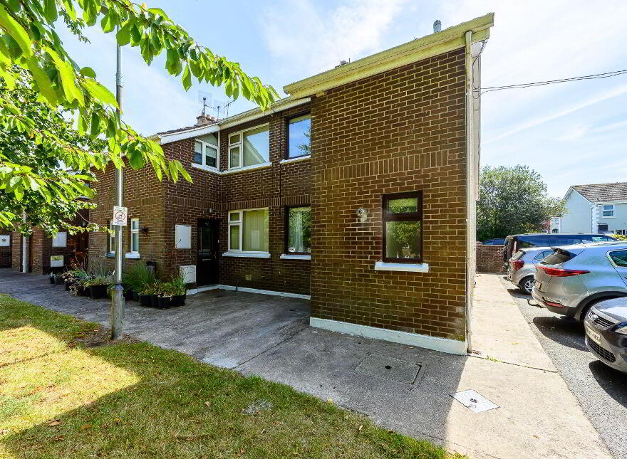 98 White Oaks, Wilton, T12HPK3