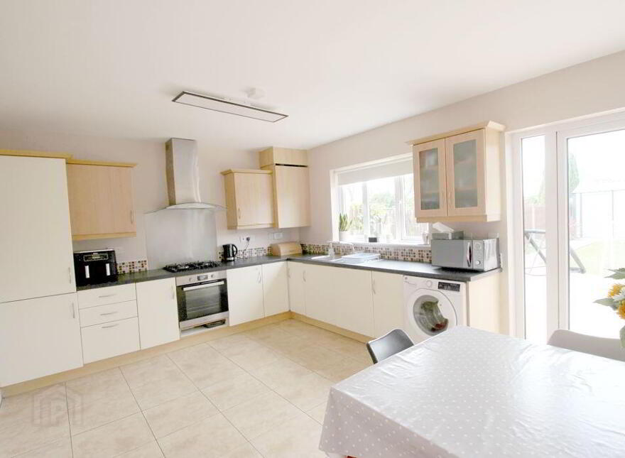 8 Chancery Park Grove, Tullamore, R35T2W0