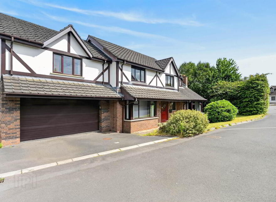 2 Shelling Park, Ravarnet, Lisburn, BT27 5NY