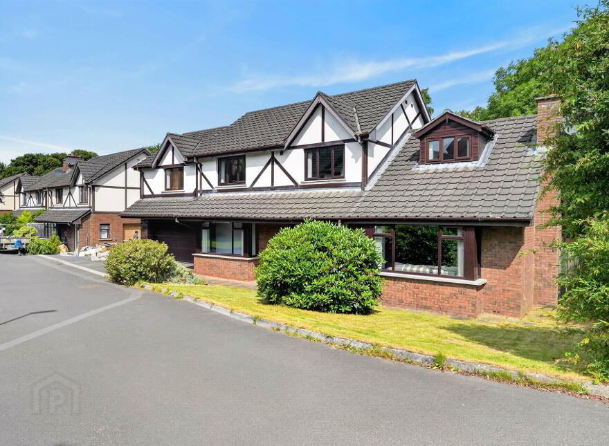 2 Shelling Park, Ravarnet, Lisburn, BT27 5NY