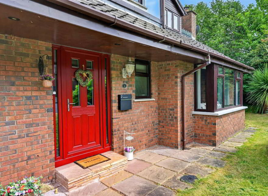 2 Shelling Park, Ravarnet, Lisburn, BT27 5NY