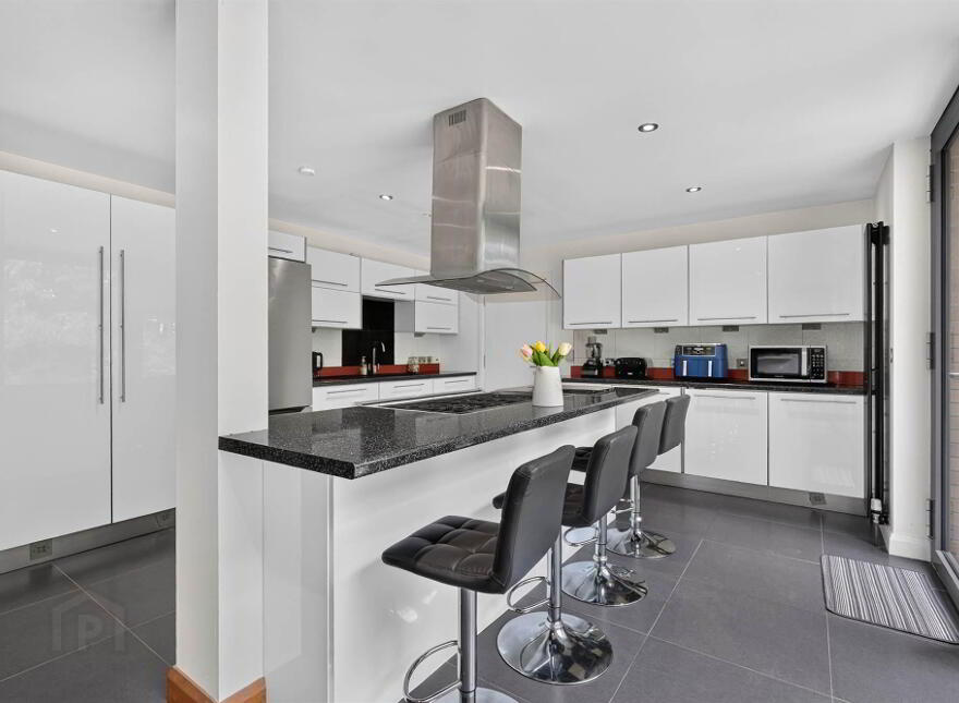 2 Shelling Park, Ravarnet, Lisburn, BT27 5NY