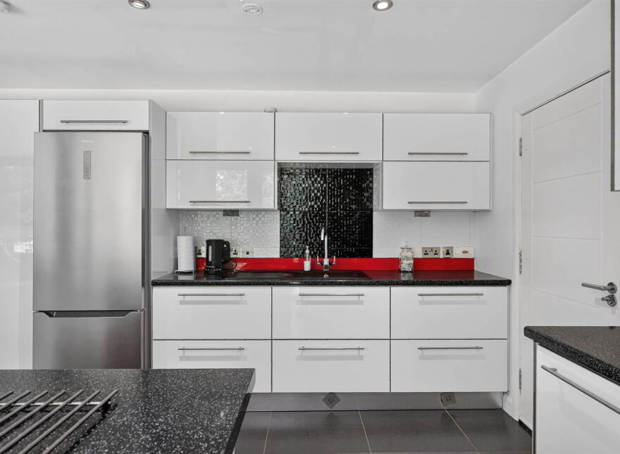 2 Shelling Park, Ravarnet, Lisburn, BT27 5NY