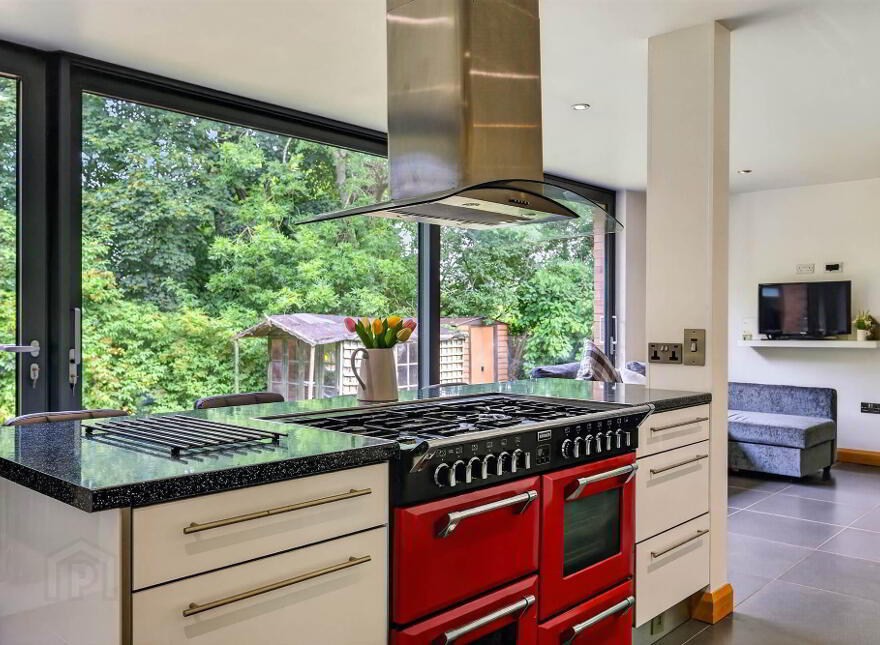 2 Shelling Park, Ravarnet, Lisburn, BT27 5NY