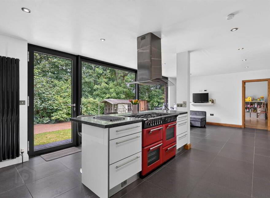 2 Shelling Park, Ravarnet, Lisburn, BT27 5NY