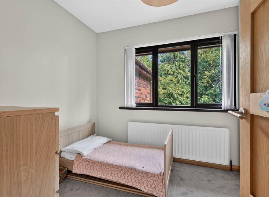 2 Shelling Park, Ravarnet, Lisburn, BT27 5NY
