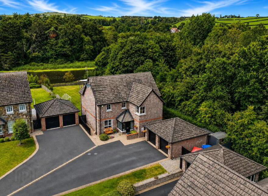 30 Aldergrange Avenue, Newtownards, BT23 4FY