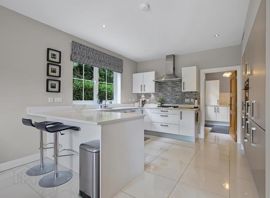 30 Aldergrange Avenue, Newtownards, BT23 4FY