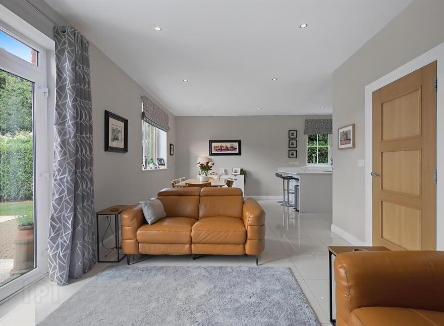 30 Aldergrange Avenue, Newtownards, BT23 4FY