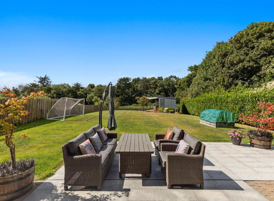 30 Aldergrange Avenue, Newtownards, BT23 4FY