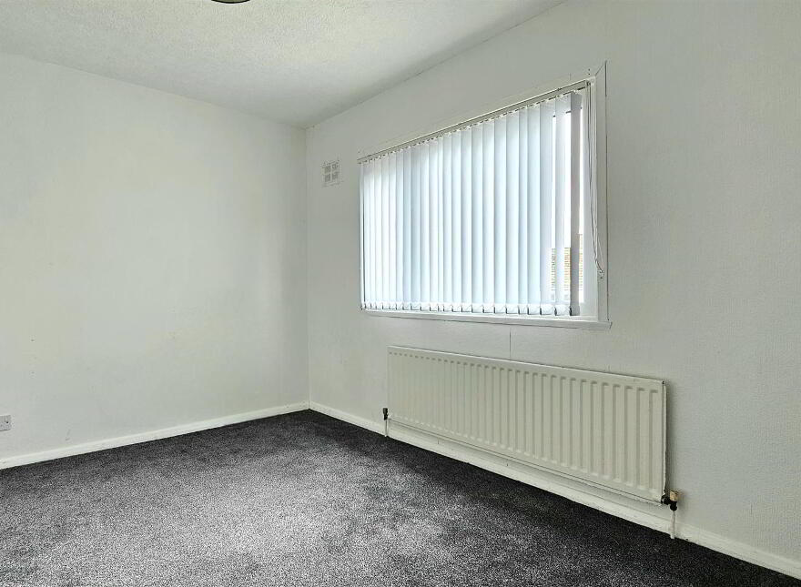 3 Chichester Square, Carrickfergus, BT38 8JU