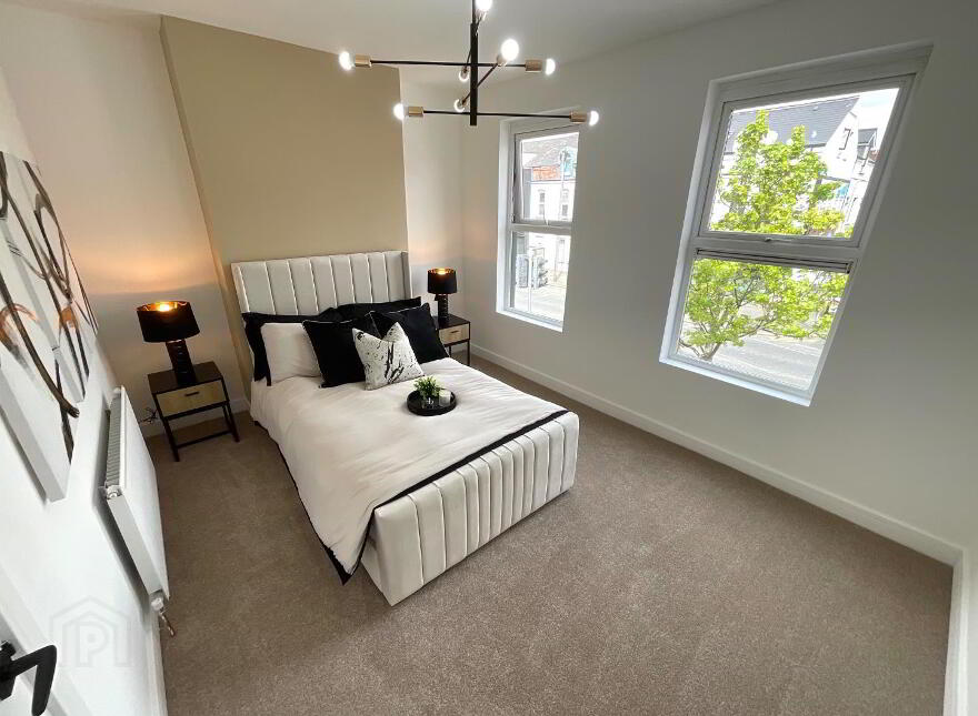 79 Bloomfield Avenue, Belfast, BT5 5AA