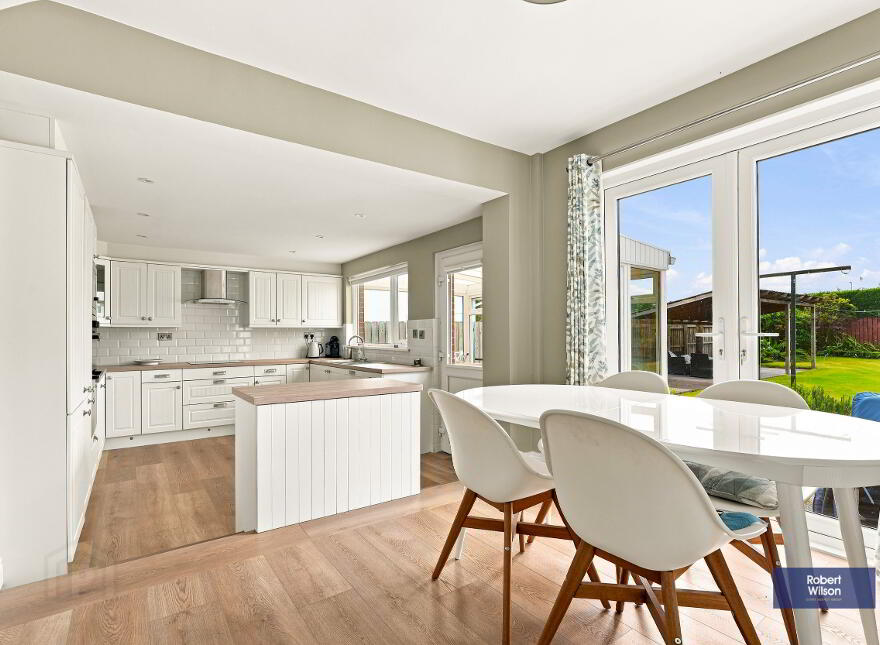 72 Meadowvale, Waringstown, BT66 7RL
