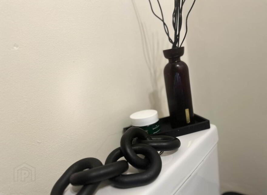 15 Meadowhill Grange, Glen Road, Belfast, BT11 8QS
