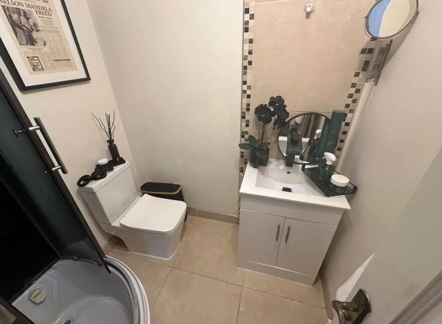 15 Meadowhill Grange, Glen Road, Belfast, BT11 8QS