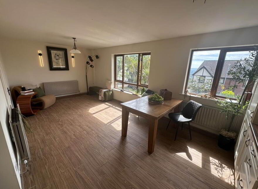 15 Meadowhill Grange, Glen Road, Belfast, BT11 8QS