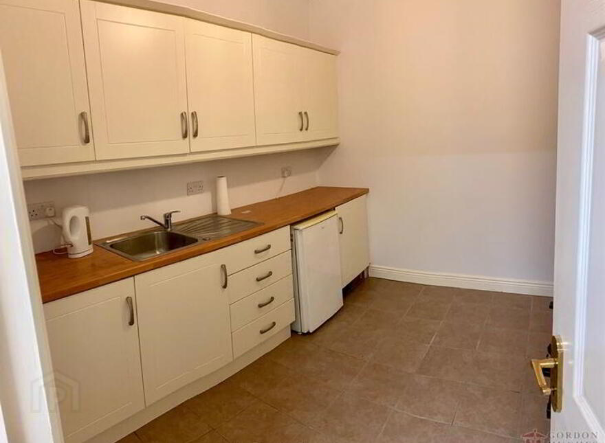 Apt 3, Golf Links Road, Ballinamore