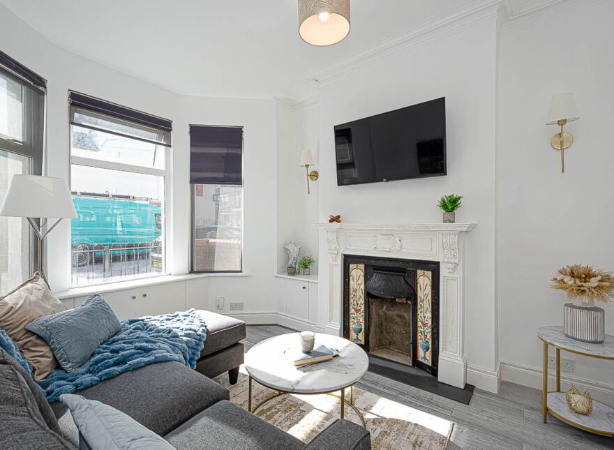 33 Woodcot Avenue, Bloomfield/ Ballyhackamore, Belfast, BT5 5JB