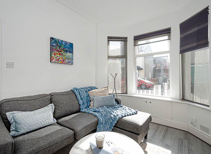 33 Woodcot Avenue, Bloomfield/ Ballyhackamore, Belfast, BT5 5JB