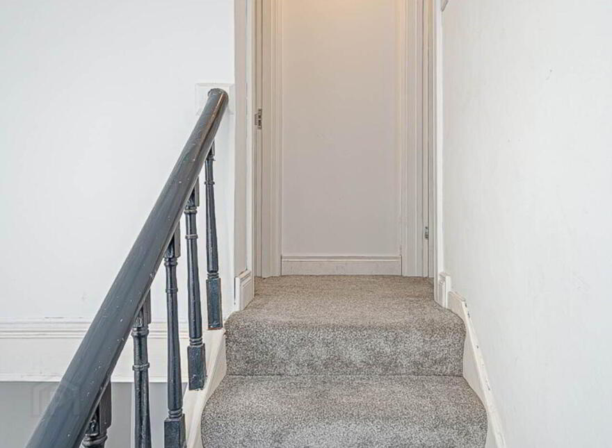 33 Woodcot Avenue, Bloomfield/ Ballyhackamore, Belfast, BT5 5JB