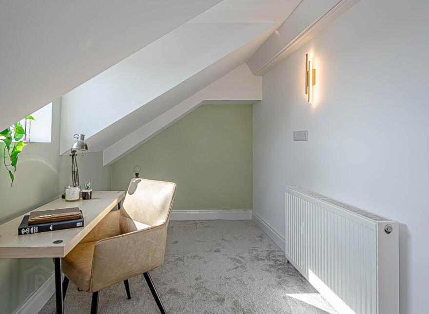 33 Woodcot Avenue, Bloomfield/ Ballyhackamore, Belfast, BT5 5JB