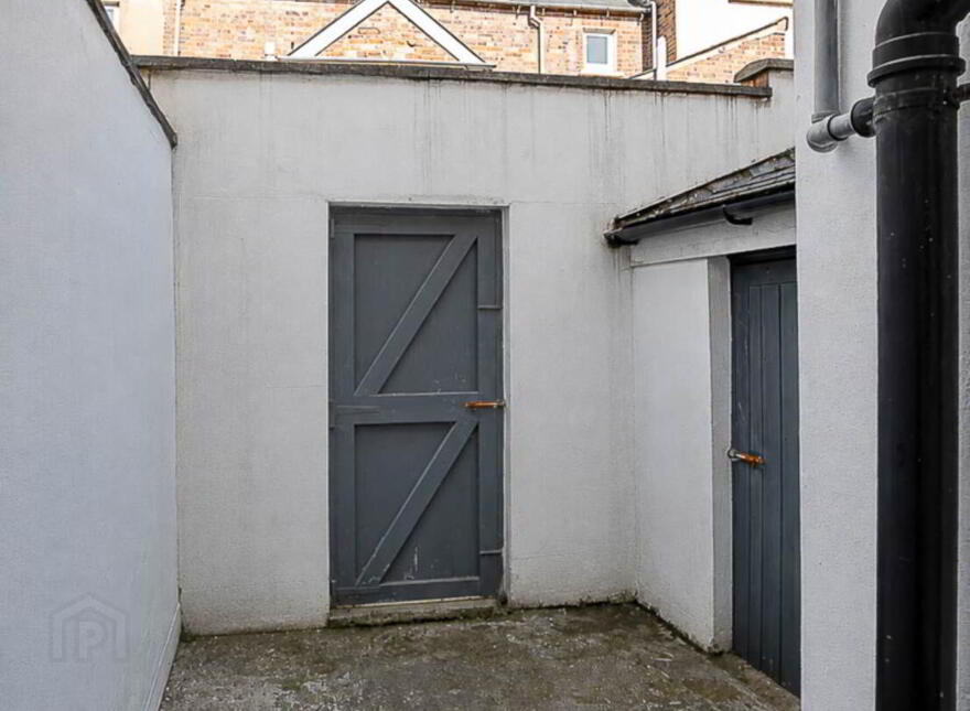 33 Woodcot Avenue, Bloomfield/ Ballyhackamore, Belfast, BT5 5JB