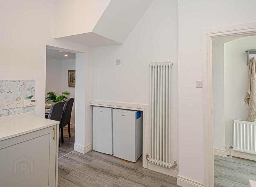 33 Woodcot Avenue, Bloomfield/ Ballyhackamore, Belfast, BT5 5JB
