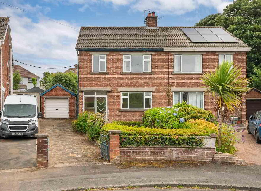 17 Wellington Drive, Bangor, BT20 4PN