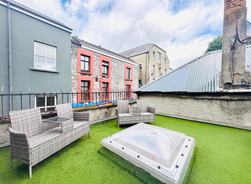 26 Lower Castle Street, Tralee, V92HW44