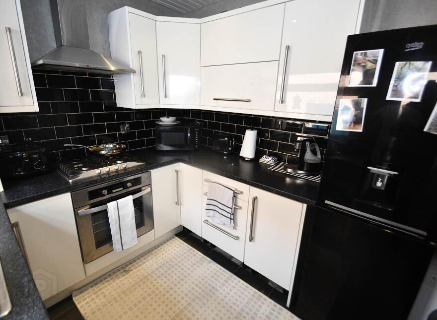 44 Nansen Street, Falls Road, Belfast, BT12 6AT