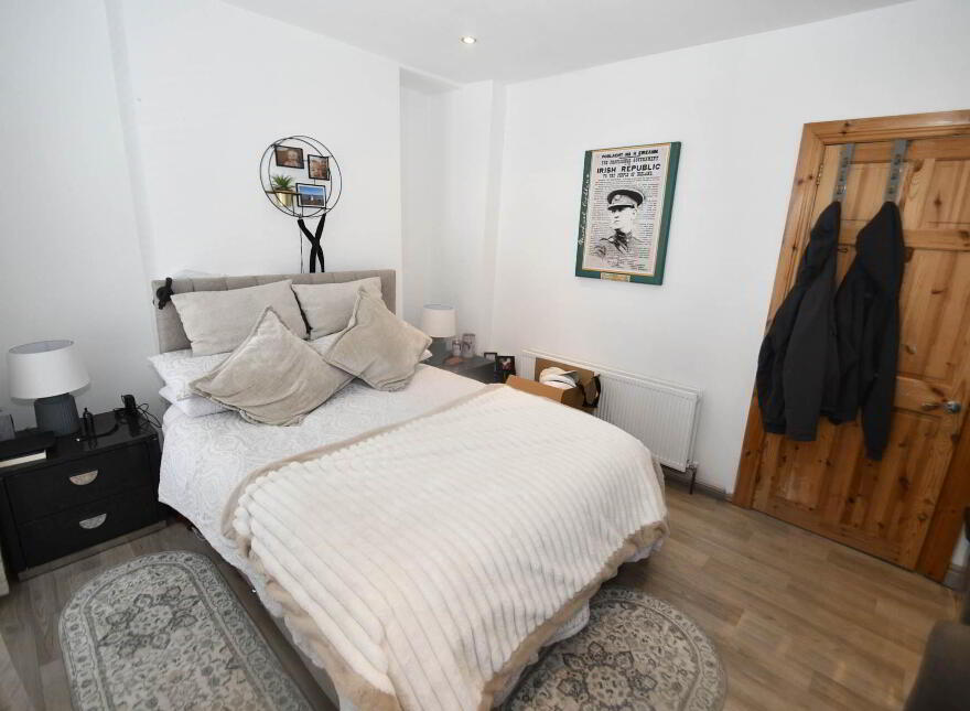 44 Nansen Street, Falls Road, Belfast, BT12 6AT