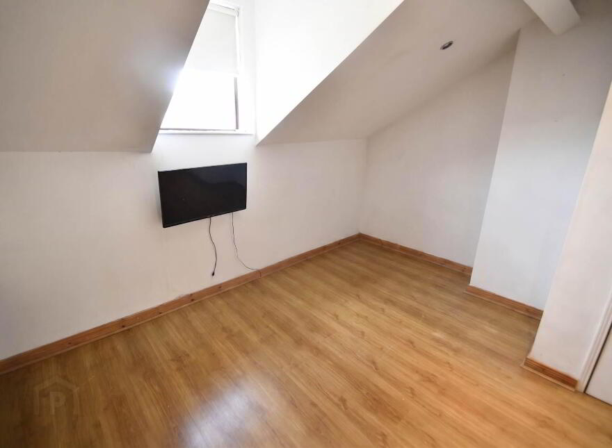 44 Nansen Street, Falls Road, Belfast, BT12 6AT