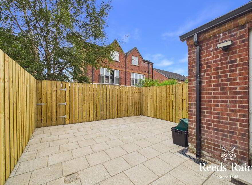 7 Yukon Street, Belfast, BT4 1ER