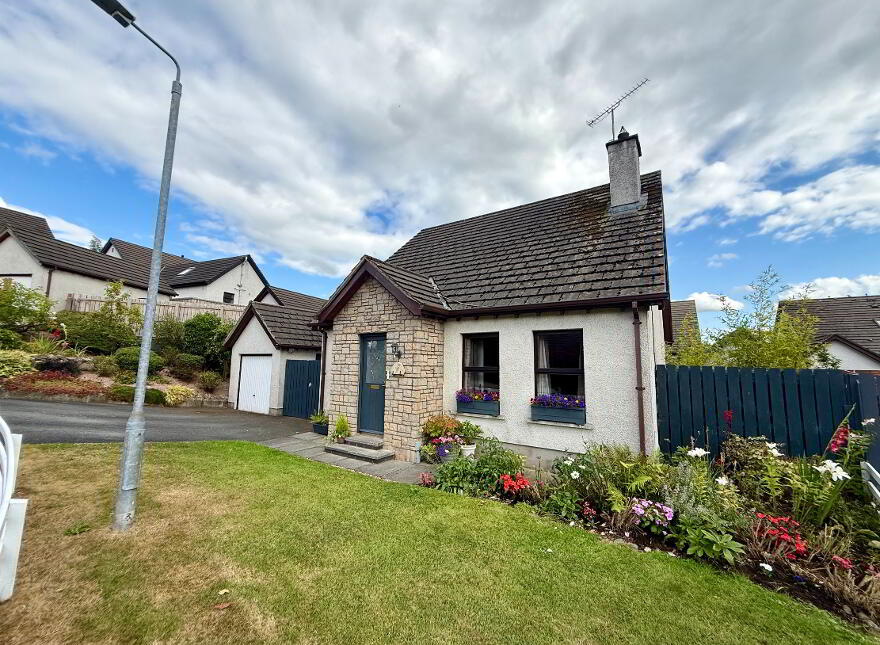 17 Edenvale, Armagh, BT60 1JF