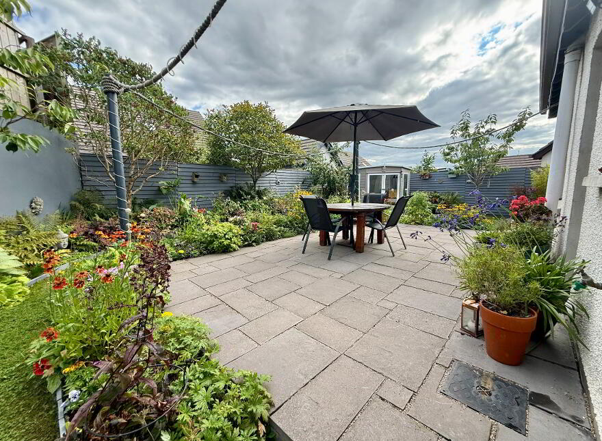 17 Edenvale, Armagh, BT60 1JF