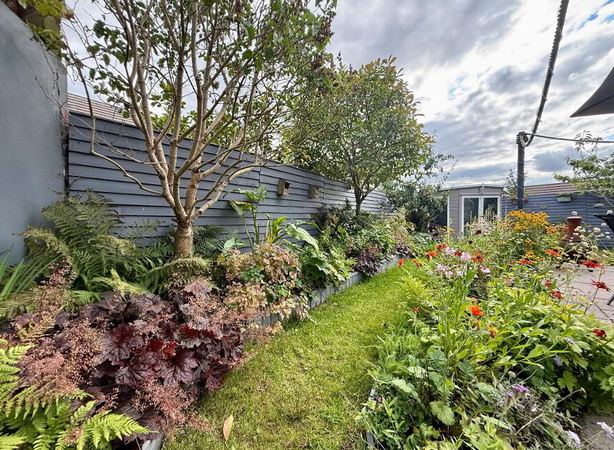 17 Edenvale, Armagh, BT60 1JF