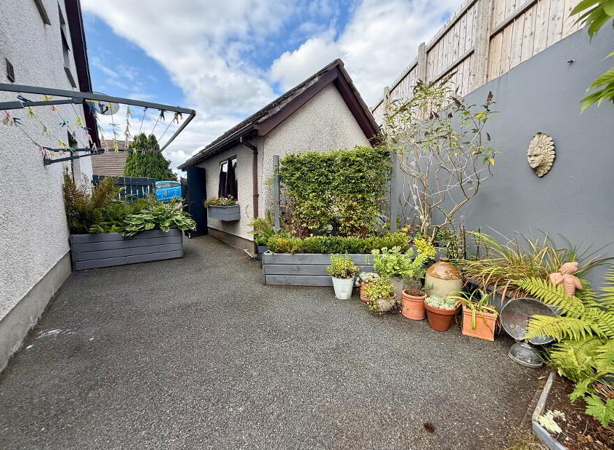 17 Edenvale, Armagh, BT60 1JF