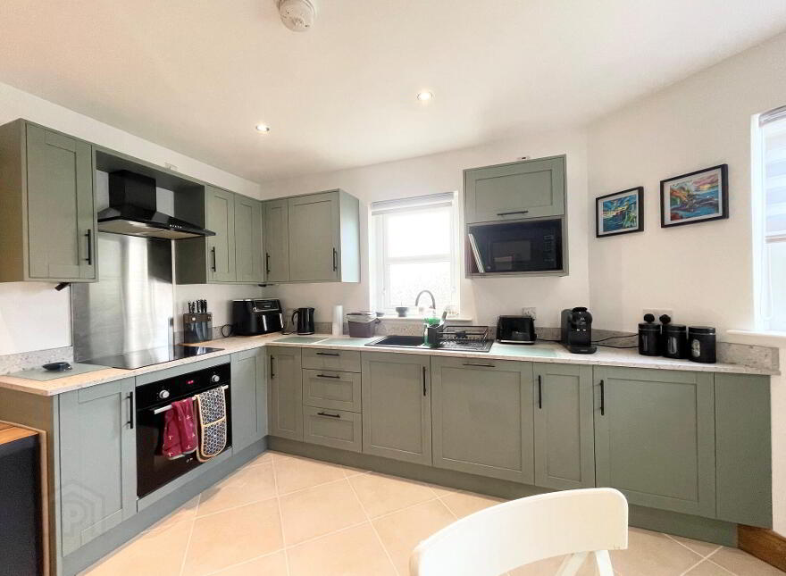 34 Hopefield Gardens, Portrush, BT56 8QG