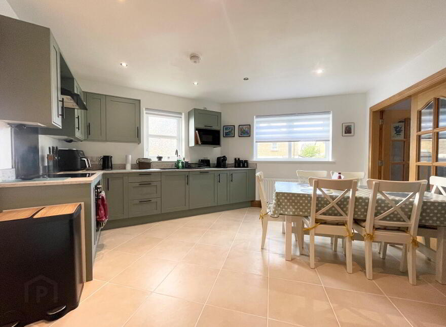 34 Hopefield Gardens, Portrush, BT56 8QG