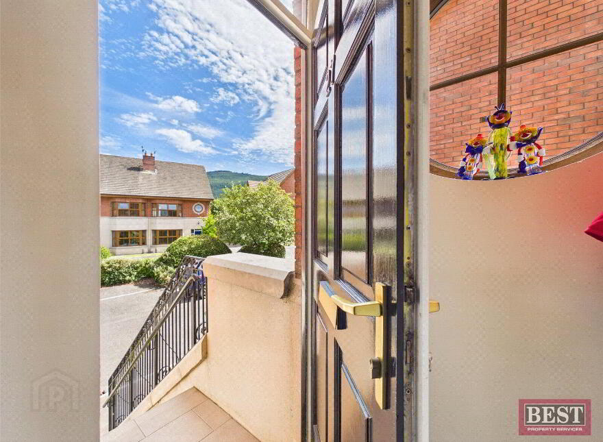 27 Cahir Linn, Rostrevor, Newry, BT34 3GP