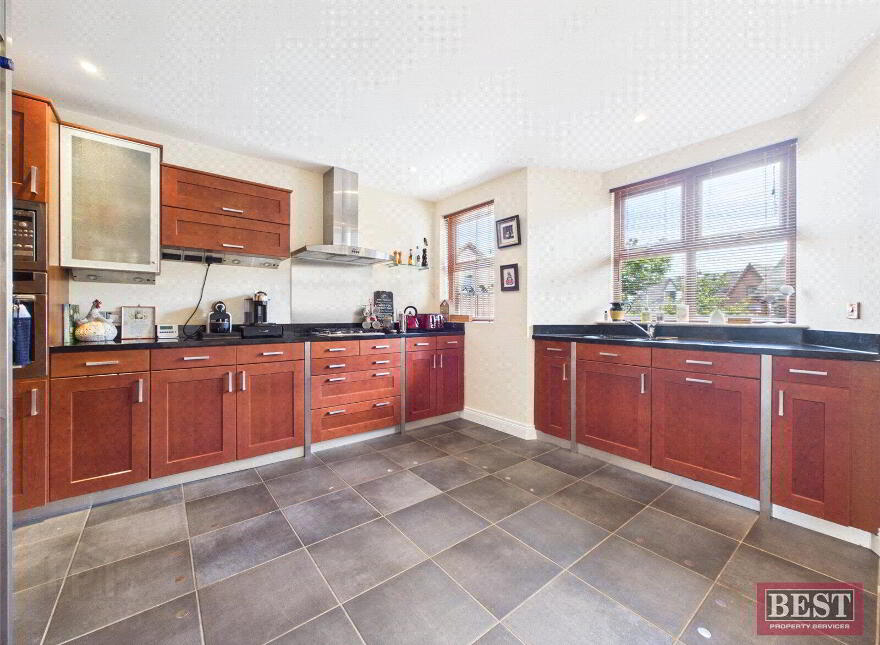 27 Cahir Linn, Rostrevor, Newry, BT34 3GP