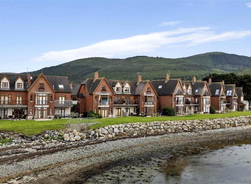 27 Cahir Linn, Rostrevor, Newry, BT34 3GP