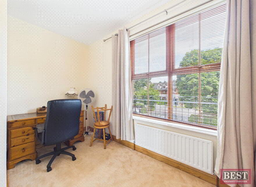 27 Cahir Linn, Rostrevor, Newry, BT34 3GP