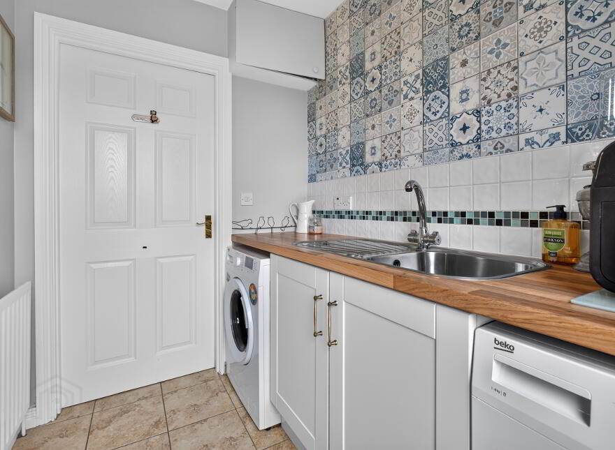 6 Oldstone Manor, Clough, Ballymena, BT44 9RW