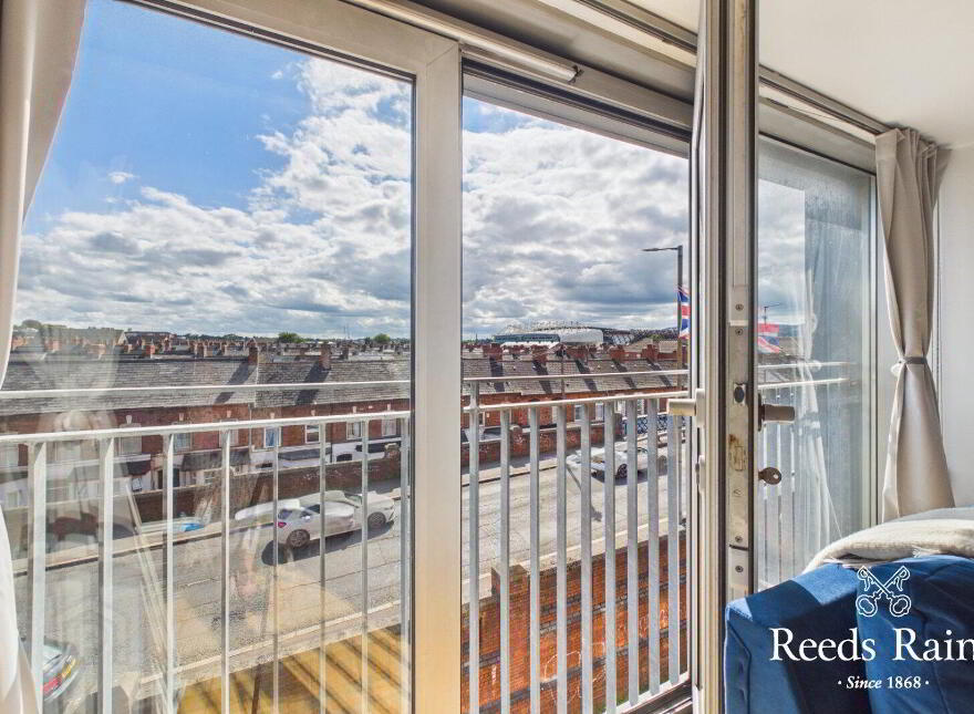 Flat 32 South Studios, 85 Tates Avenue, Belfast, Belfast, BT9 7BS